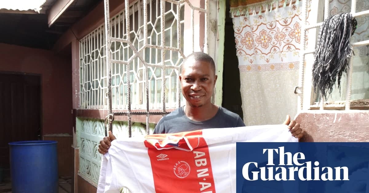 伤痛阻断的 Ajax 梦：夸桑在加纳建造工地找回自豪