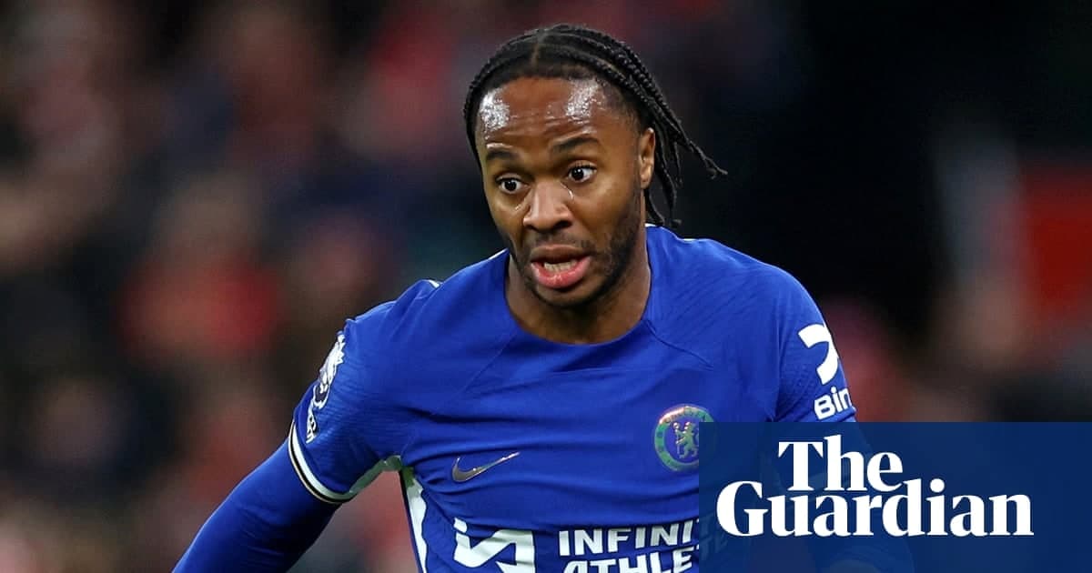 斯特林以自由球员身份加盟费耶诺德，征战本赛季末段