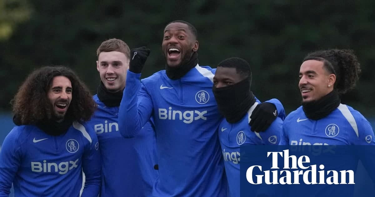 英超周末前瞻：多场焦点对决的首发预测与伤情更新