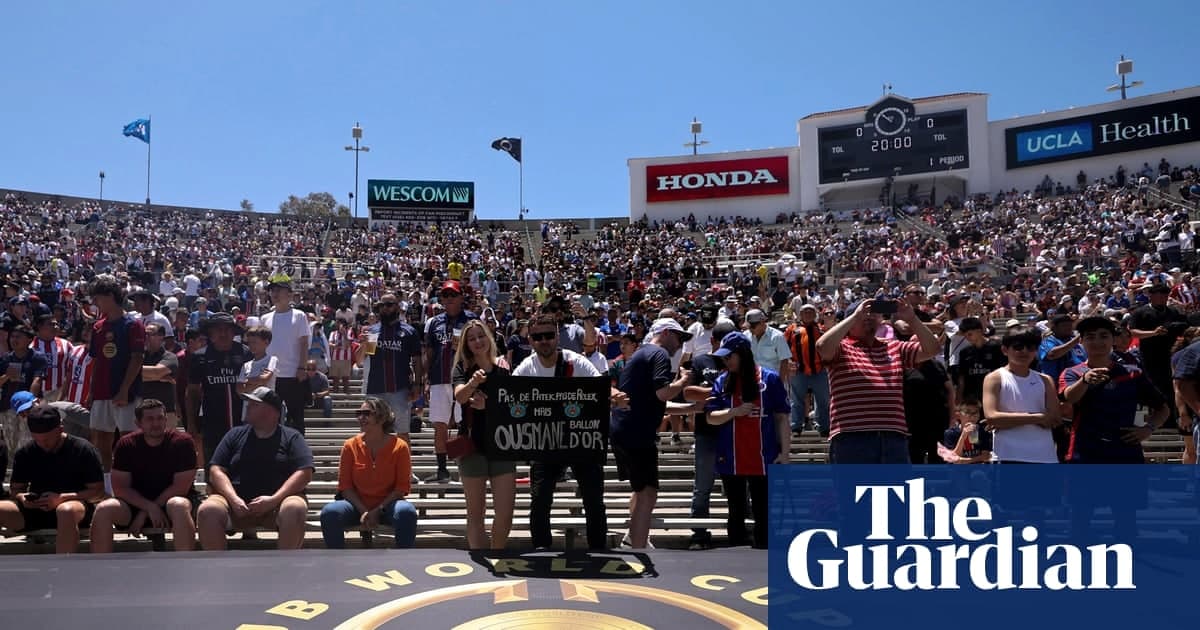 国际足联与沙特基金达成高达10亿美元全球足球基建合作