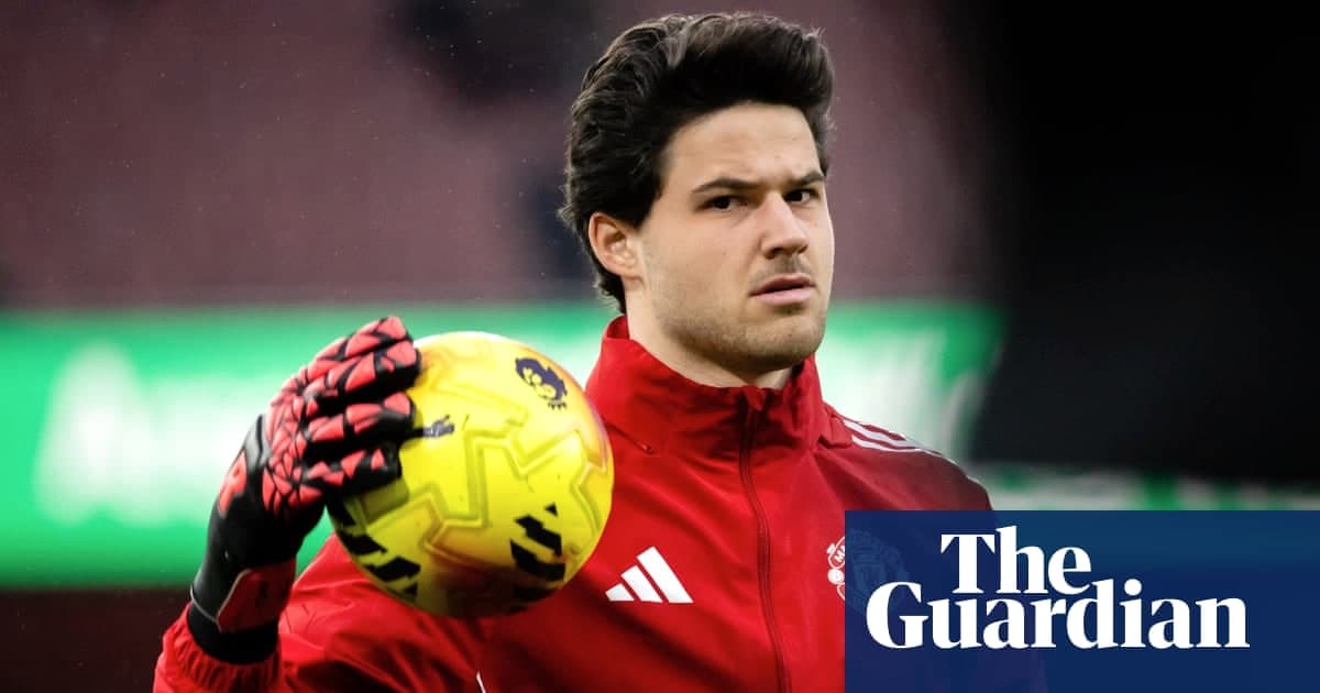 塞内·拉门斯在曼联战火中站稳脚跟