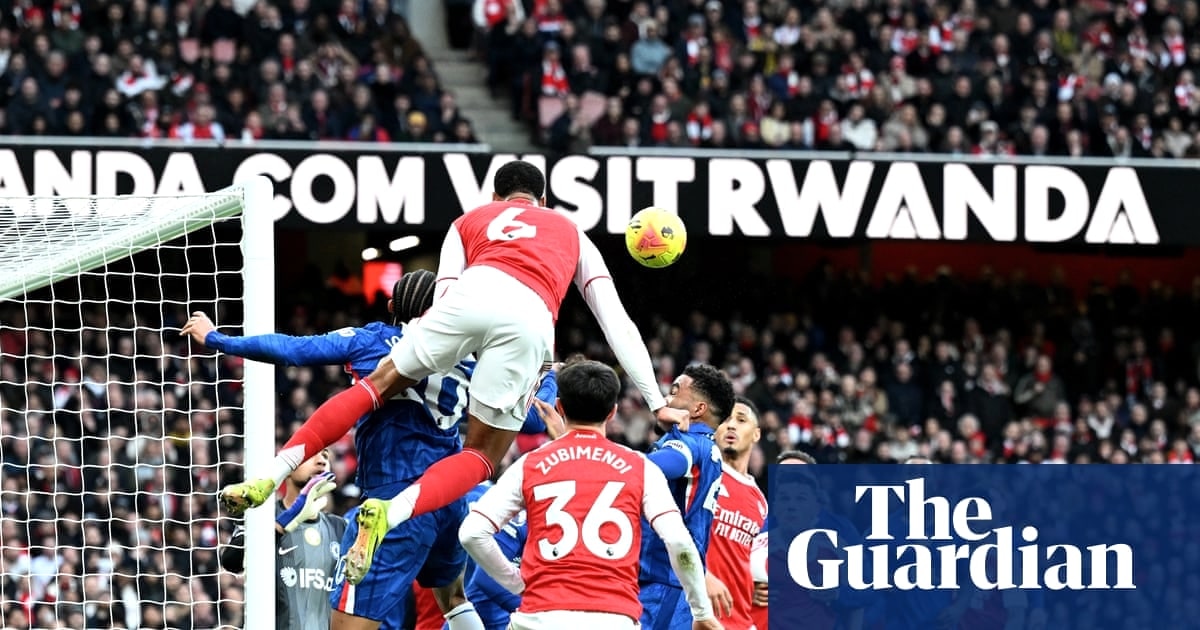 英超裁判判罚再成焦点：实质性影响决定成败