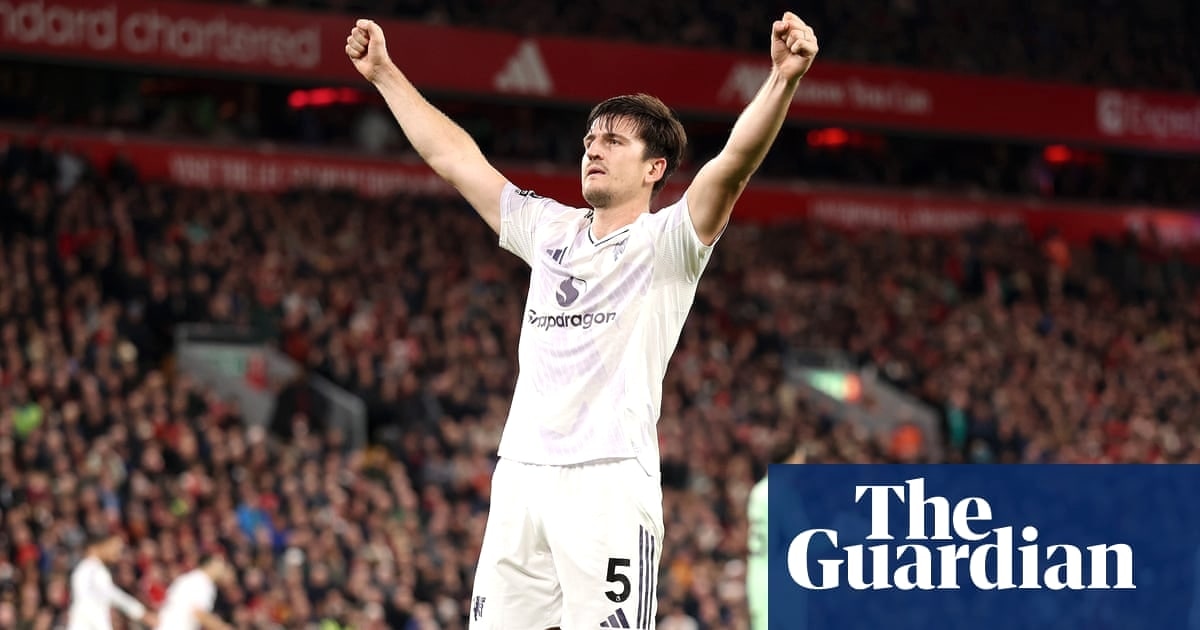 曼联安菲尔德绝杀利物浦结束等待，马奎尔成英雄