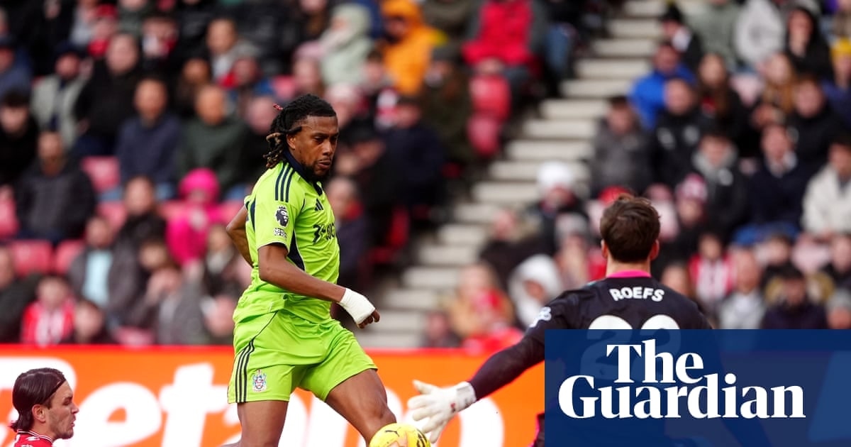 希门尼斯梅开二度助富勒姆客胜桑德兰 伊沃比锁定胜局