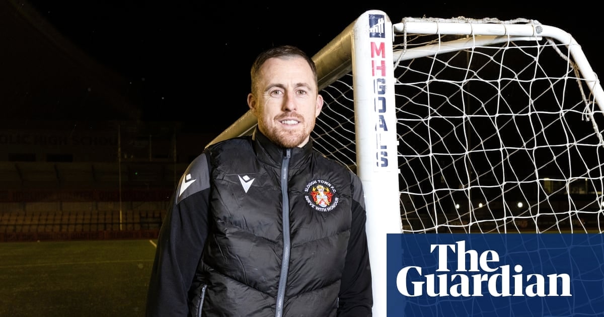 赌瘾康复后的球员-主教练：戴维斯以教育点亮斯洛镇的足总杯路