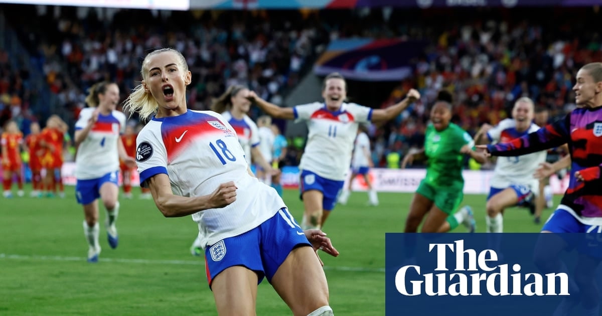 英格兰女子足球未来十年展望：参与度、投资与世界杯申办并进