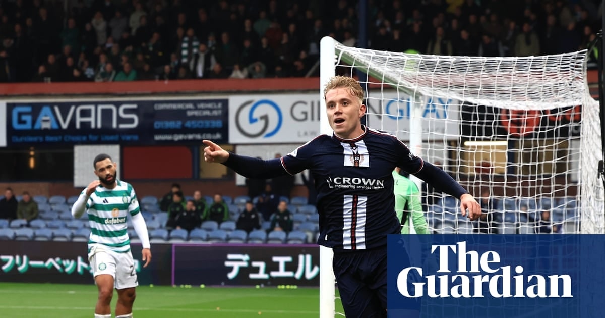 凯尔特人客场0-2负于邓迪 未能缩小对 Hearts 的领先差距，球迷持续抗议