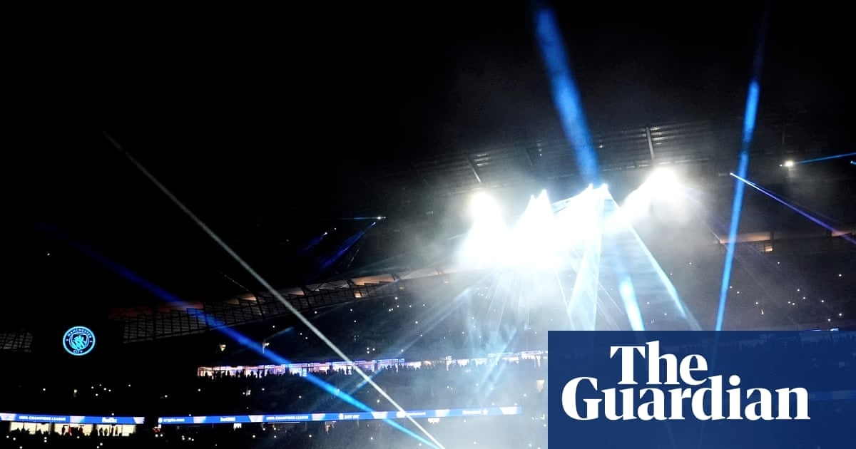 曼城老板与苏丹危机：足球界为何视而不见？