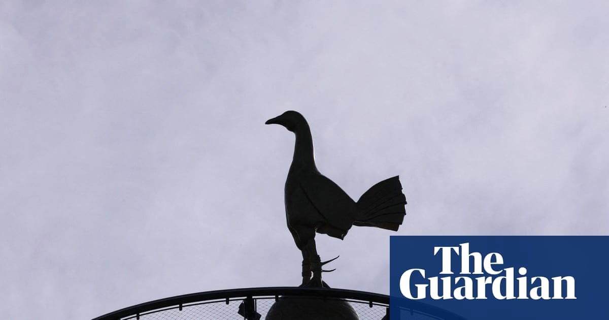 欧足联对热刺因纳粹致敬处以缓期客场禁赛与罚款