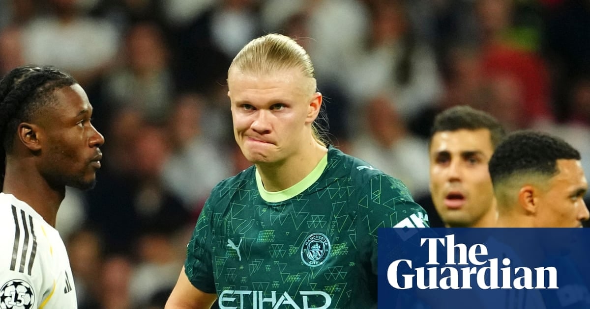 瓦尔韦德22分钟帽子戏法助皇马3-0击溃曼城，瓜帅高压策略遭遇挑战