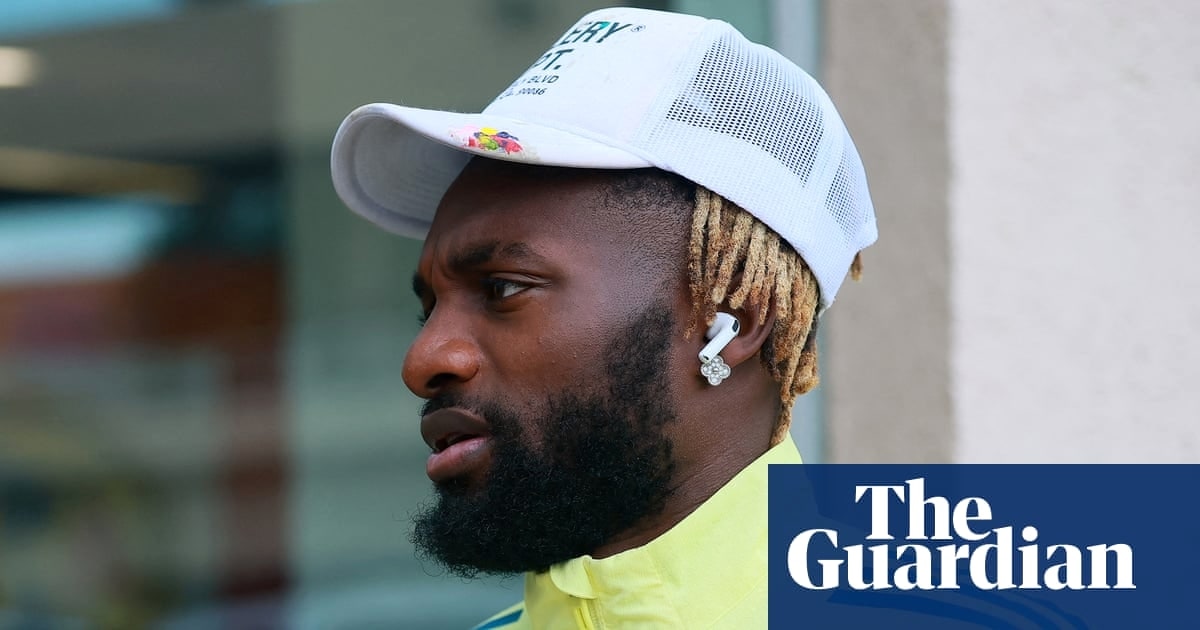 朗斯谴责对圣马克西曼的种族辱骂 球队家庭在墨西哥遭骚扰