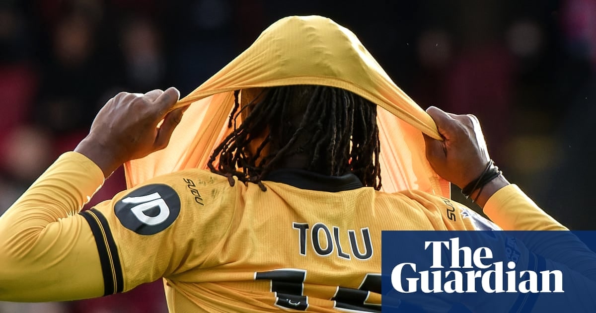 警方调查针对英超球员的种族主义网络辱骂