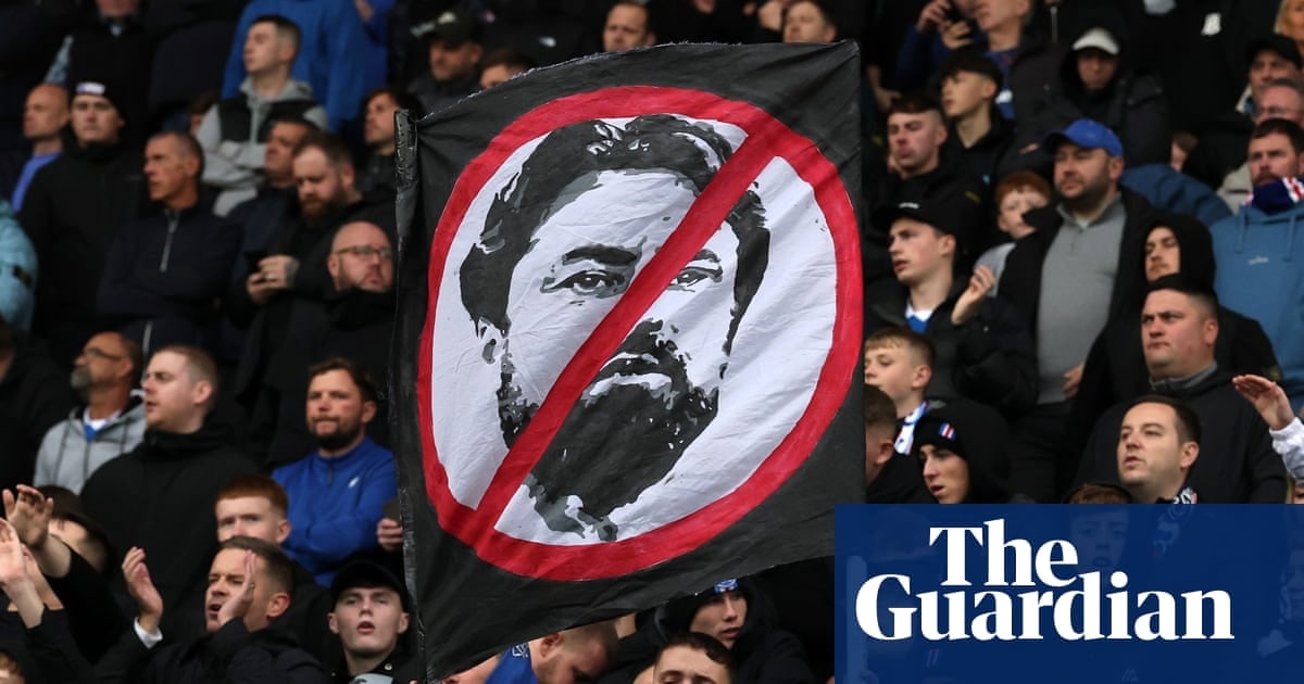 罗素·马丁下课:流浪者的必然退出与球迷抗议